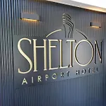 Shelton Airport ホテル