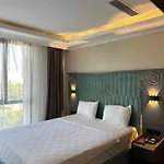 ホテル Shelton Airport Arnavutköy